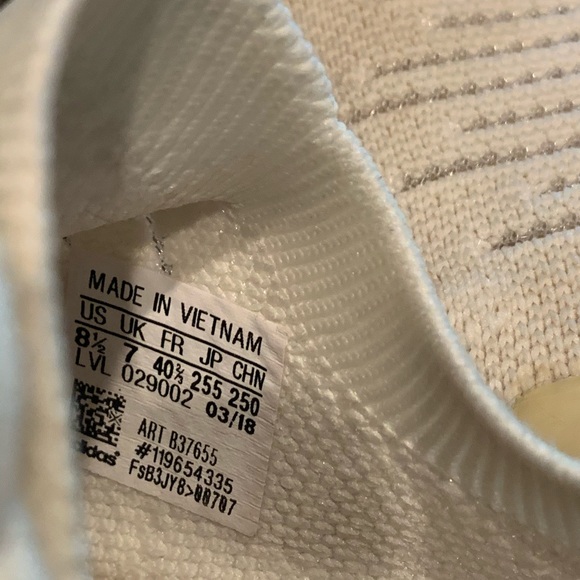 Adidas Tennis Shoes - Picture 4 of 7